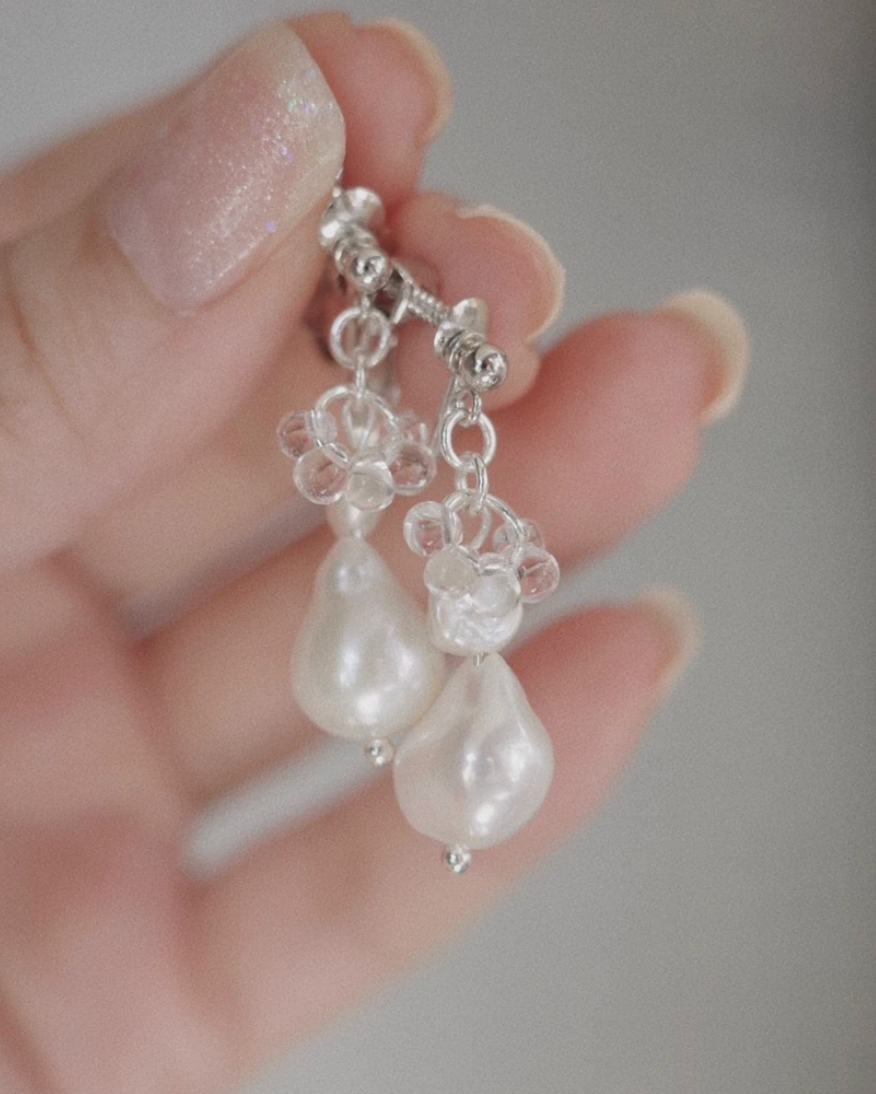 𝒑𝒆𝒂𝒓𝒍 :: 簡約款絕美虹光天然水滴珍珠耳環